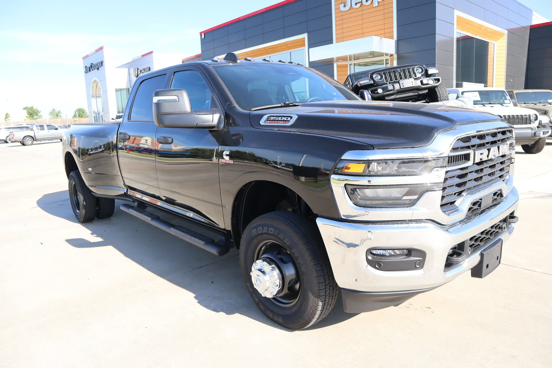 New 2026 RAM 3500 Tradesman AWD/4WD 360° Tour
