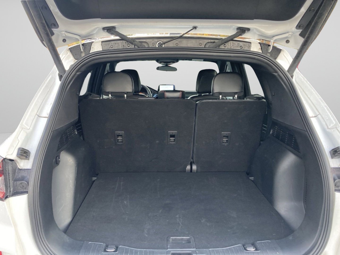 Used 2023 Ford Escape ST-Line image 10