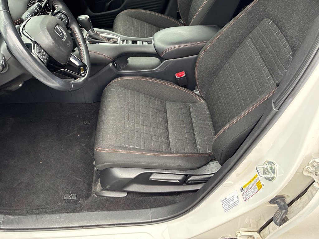 Used 2024 Honda HR-V Sport image 11