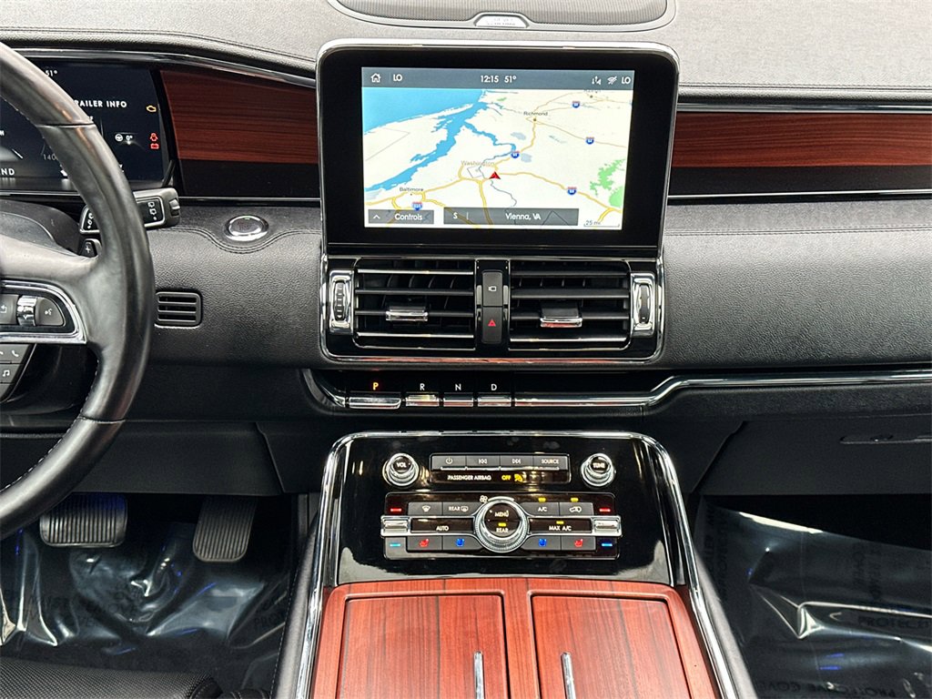 Used 2021 Lincoln Navigator Reserve image 27