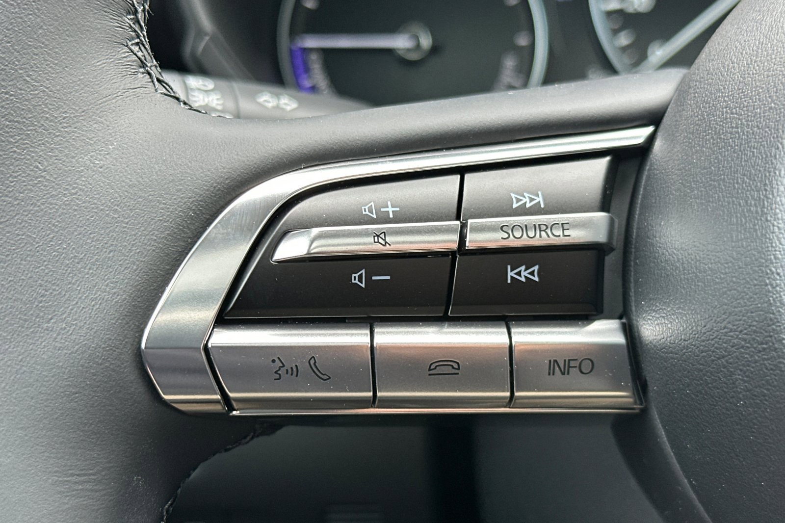 Used 2025 MAZDA CX-50 2.5 Hybrid w/ Cargo Package image 28