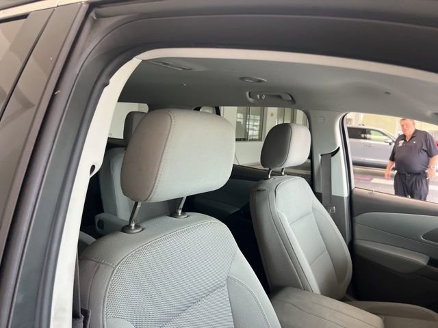 Used 2018 Chevrolet Traverse LT FWD image 5