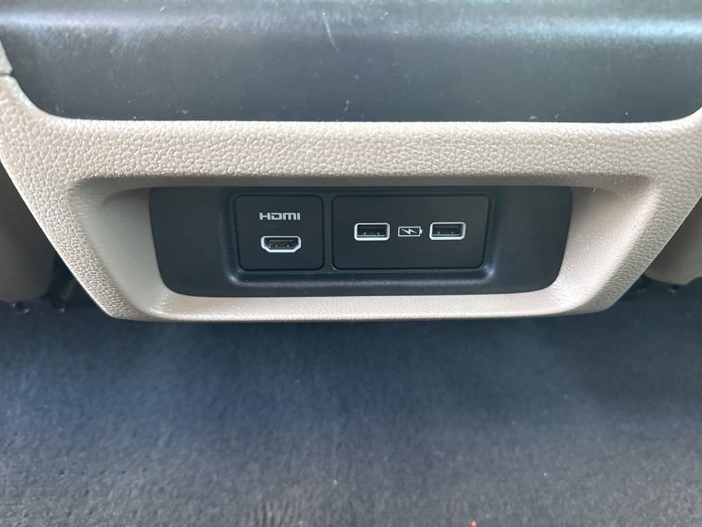 Used 2023 Honda Odyssey Elite image 24