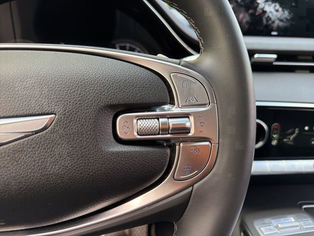 Used 2025 Genesis GV70 2.5T AWD/4WD image 23