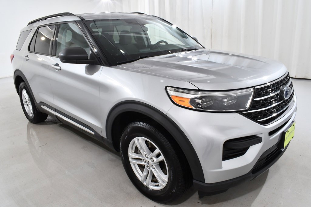 Used 2022 Ford Explorer XLT w/ Class IV Trailer Tow Package image 5