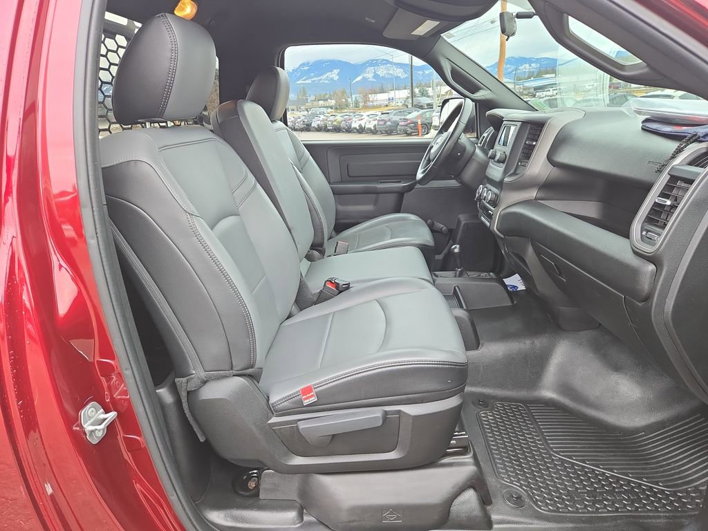 Used 2021 RAM 3500 Tradesman w/ Chrome Appearance Group image 14