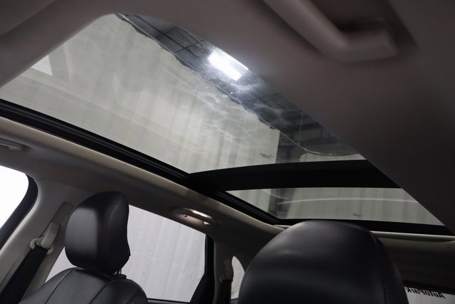 Used 2018 Ford Edge Titanium w/ Equipment Group 301A image 22