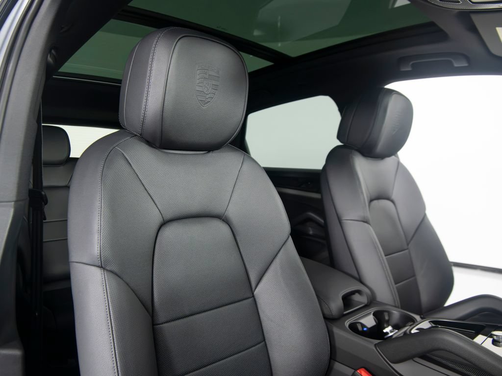 New 2026 Porsche Cayenne AWD/4WD image 38