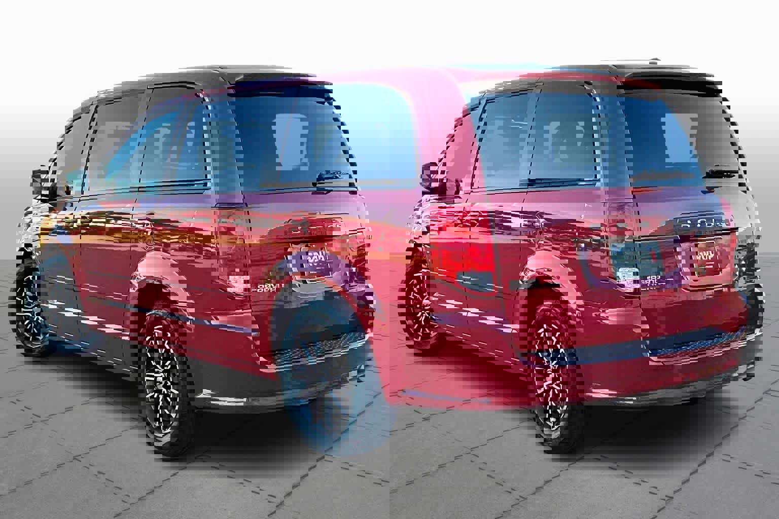 Used 2016 Dodge Grand Caravan SE image 10