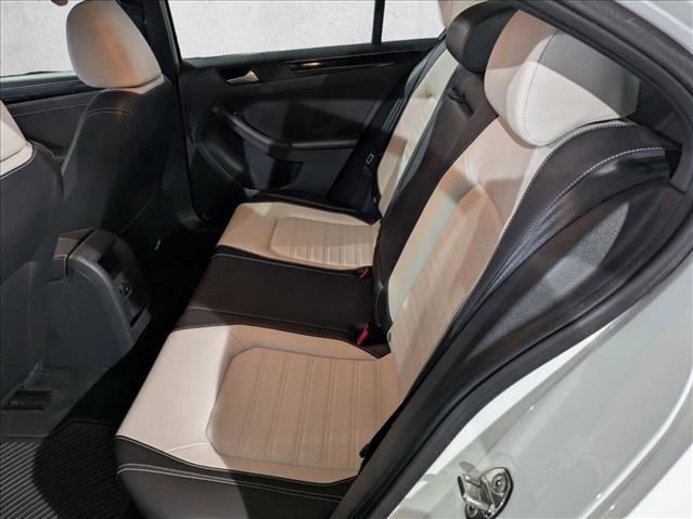 Used 2015 Volkswagen Jetta Sport image 24