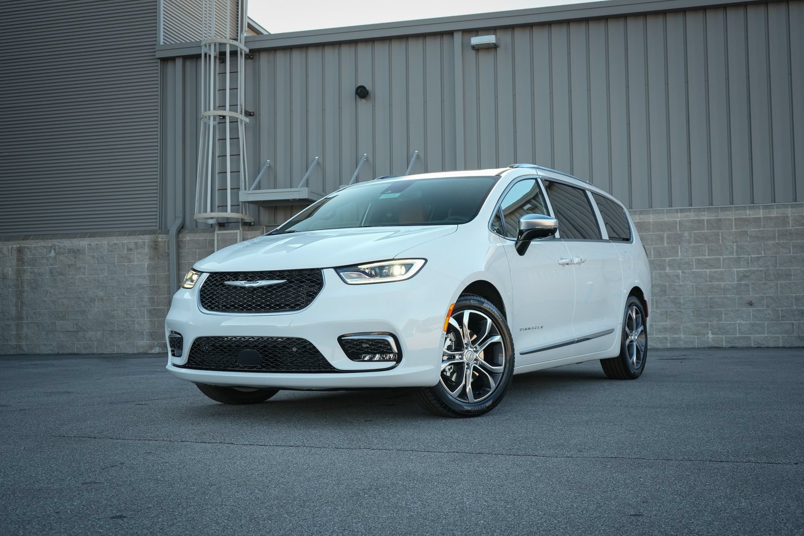 New 2026 Chrysler Pacifica Pinnacle
