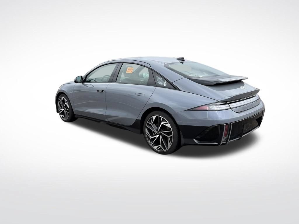 Used 2023 Hyundai Ioniq 6 Limited AWD/4WD image 3