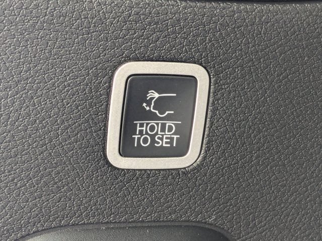 New 2026 Jeep Grand Wagoneer 2WD w/ 8-Passenger Seating Package image 14