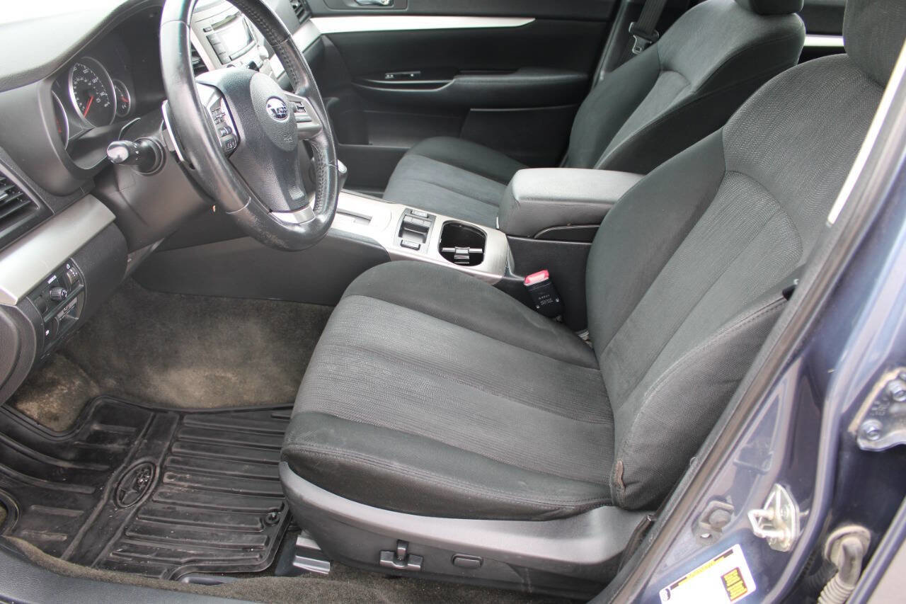 Used 2013 Subaru Legacy 2.5i Premium w/ Popular Pkg 2 AWD/4WD image 12