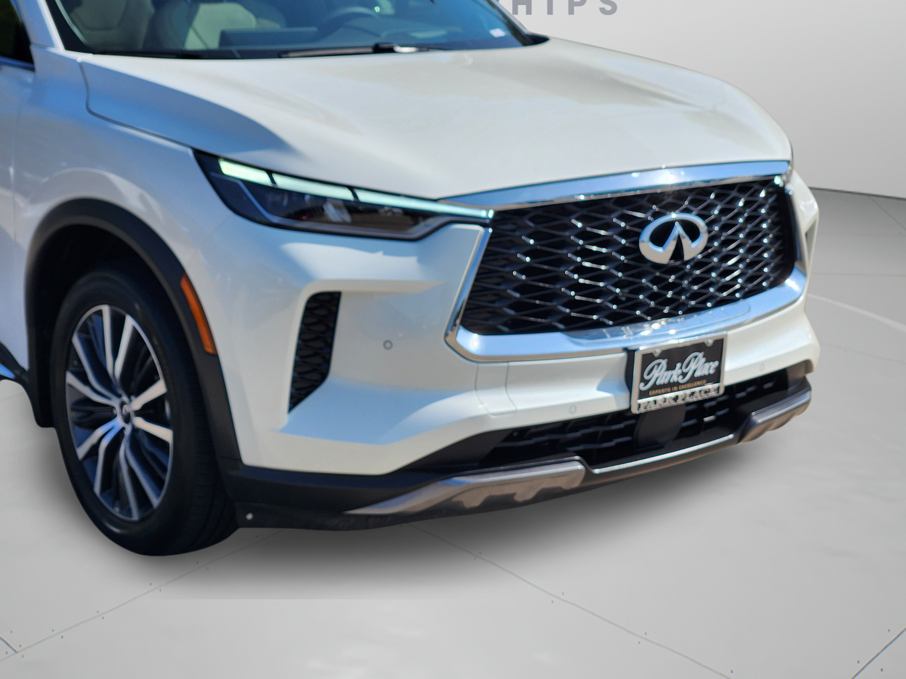 Used 2025 INFINITI QX60 Sensory w/ Vision Package AWD/4WD image 35