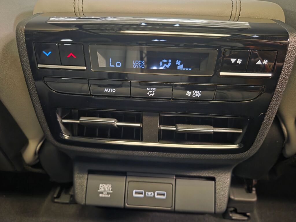 Certified 2023 Acura MDX w/ Technology Package AWD/4WD image 37