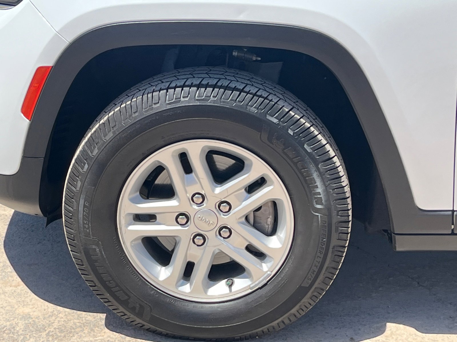 Used 2023 Jeep Grand Cherokee Laredo w/ Trailer Tow Prep Group (B) RWD image 11