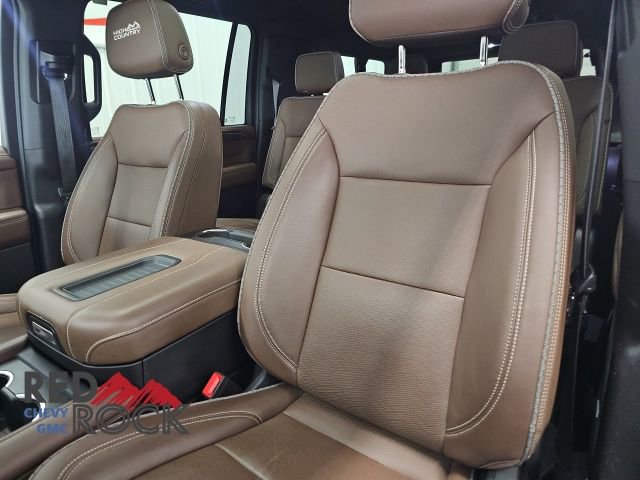 Used 2023 Chevrolet Suburban High Country AWD/4WD image 25