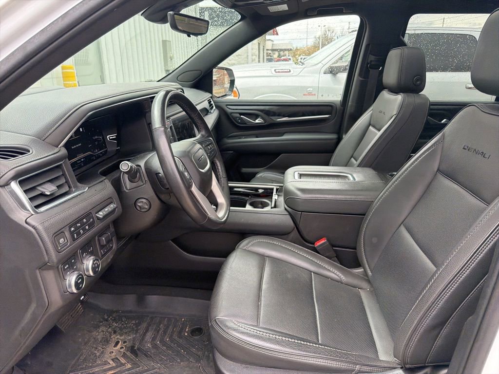 Certified 2022 GMC Yukon Denali w/ Advanced Technology Package image 13