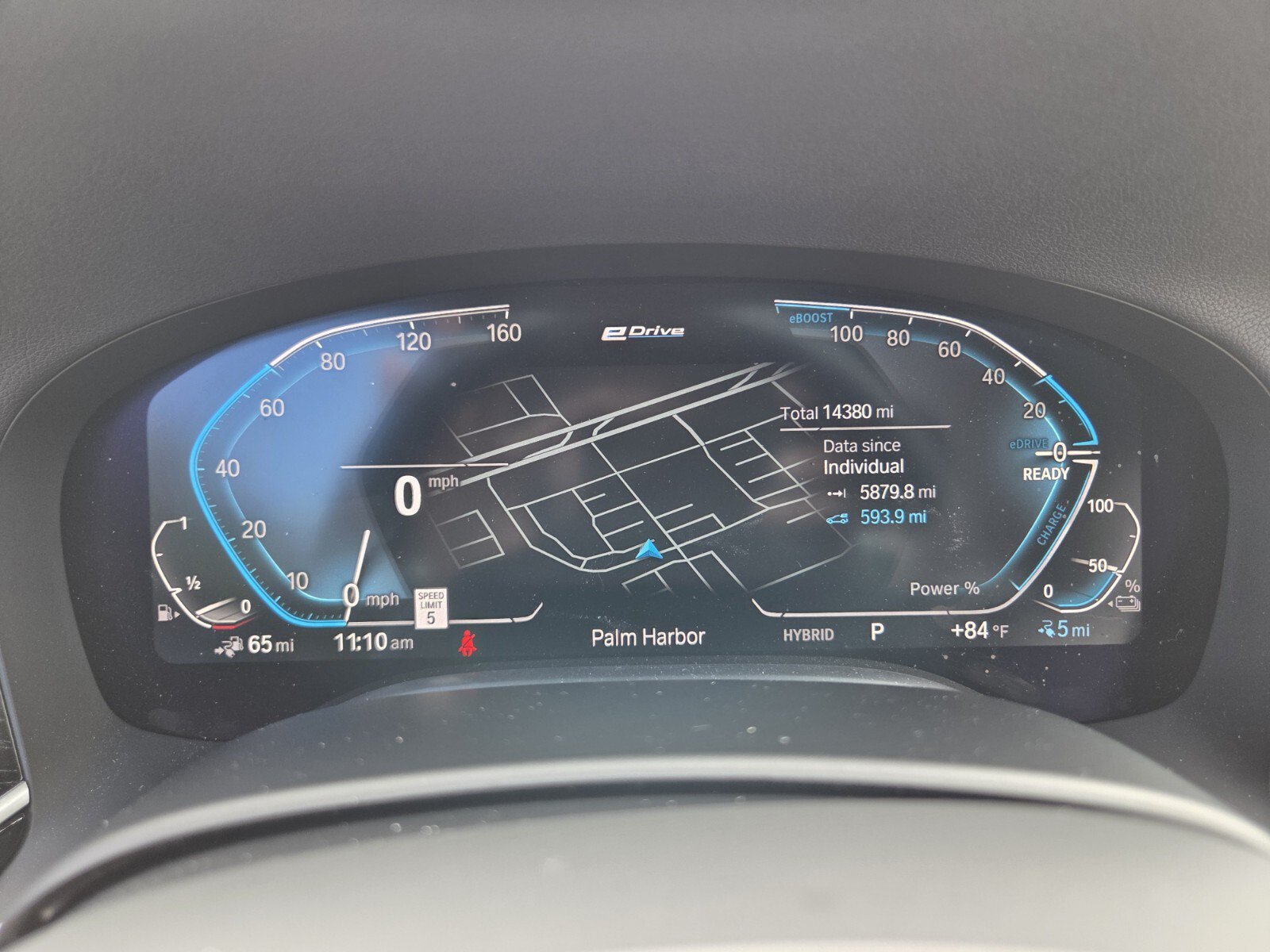 Used 2022 BMW 745e xDrive w/ M Sport Package AWD/4WD image 32