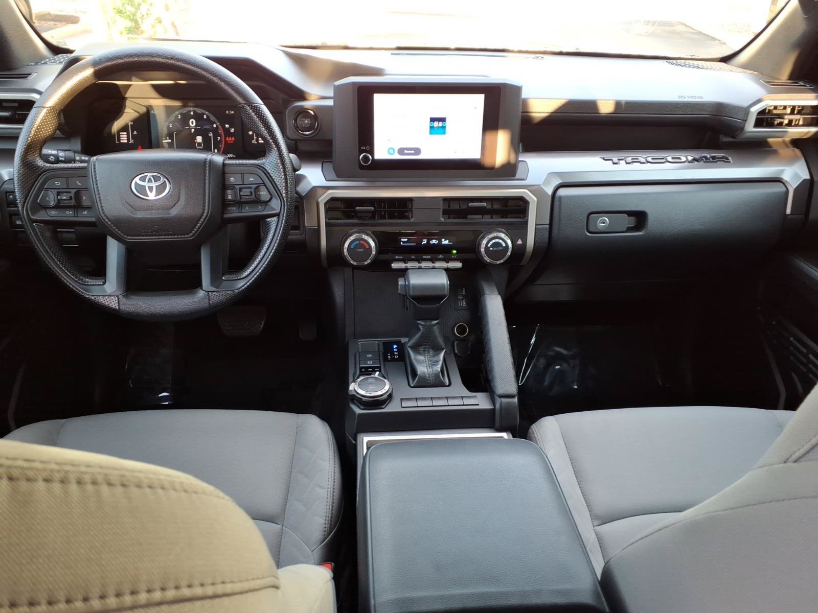 Certified 2025 Toyota Tacoma SR5 AWD/4WD image 10