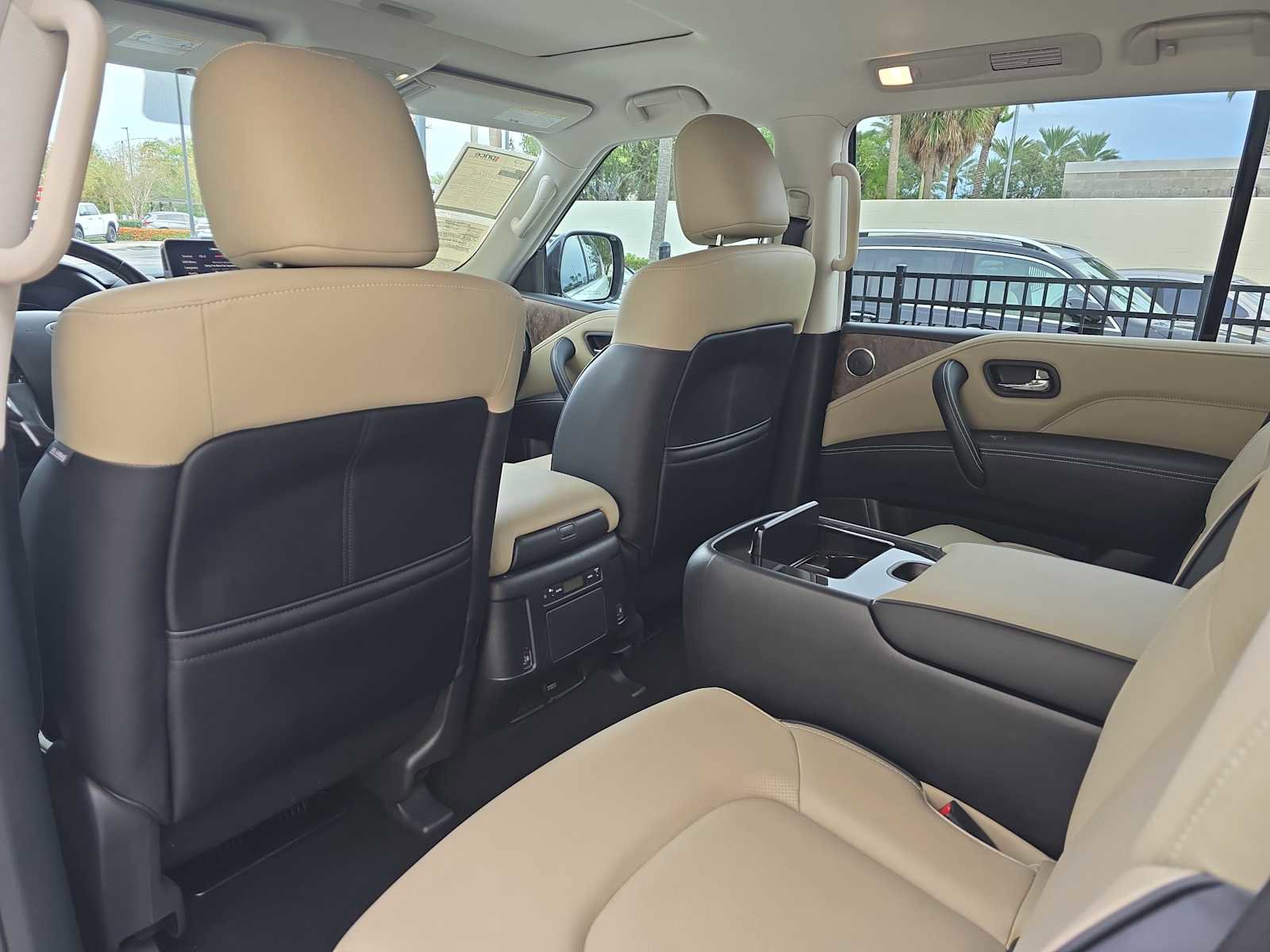 Certified 2024 INFINITI QX80 Premium Select w/ Cargo Package image 13