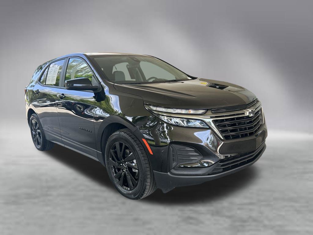 Used 2024 Chevrolet Equinox LS w/ LS Convenience Package FWD image 2