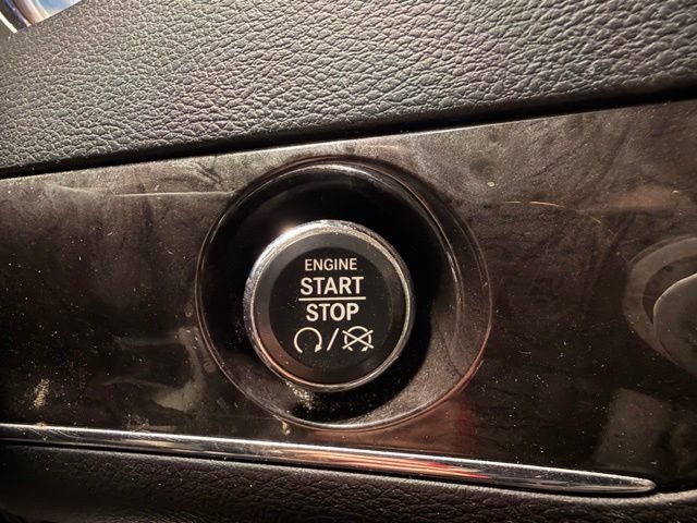 Used 2015 Chrysler Town & Country Touring-L w/ Driver Convenience Group FWD image 32