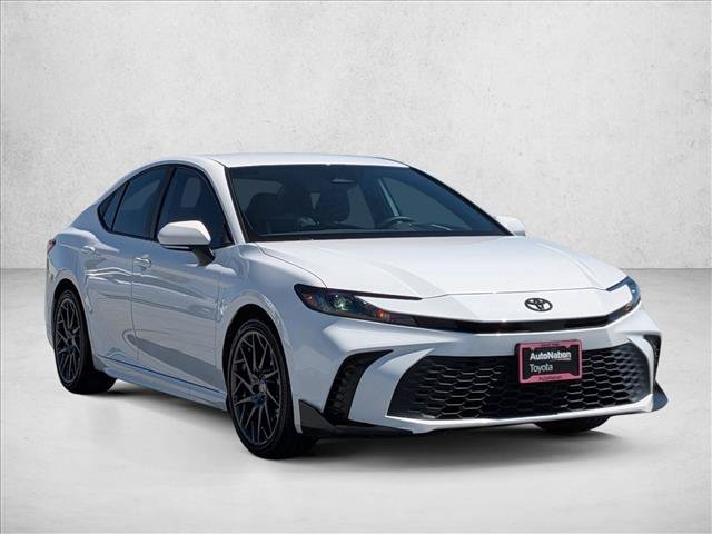 Certified 2025 Toyota Camry SE w/ Convenience Package FWD image 3