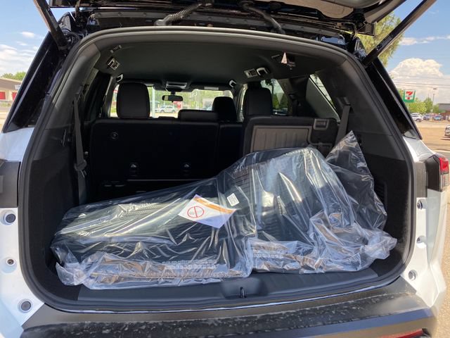 New 2026 Nissan Pathfinder Rock Creek AWD/4WD image 25