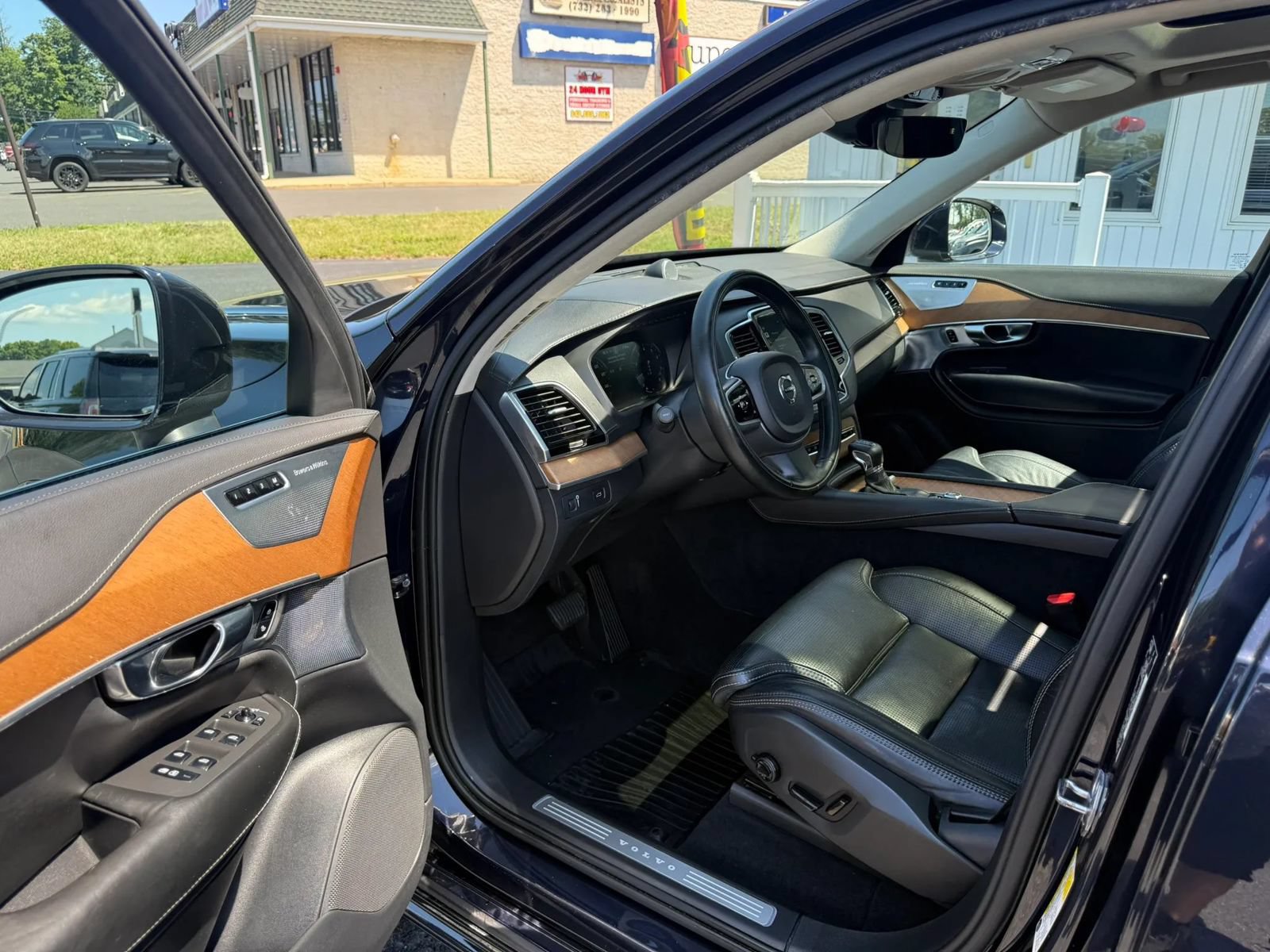 Used 2019 Volvo XC90 T6 Inscription w/ Luxury Package AWD/4WD image 13