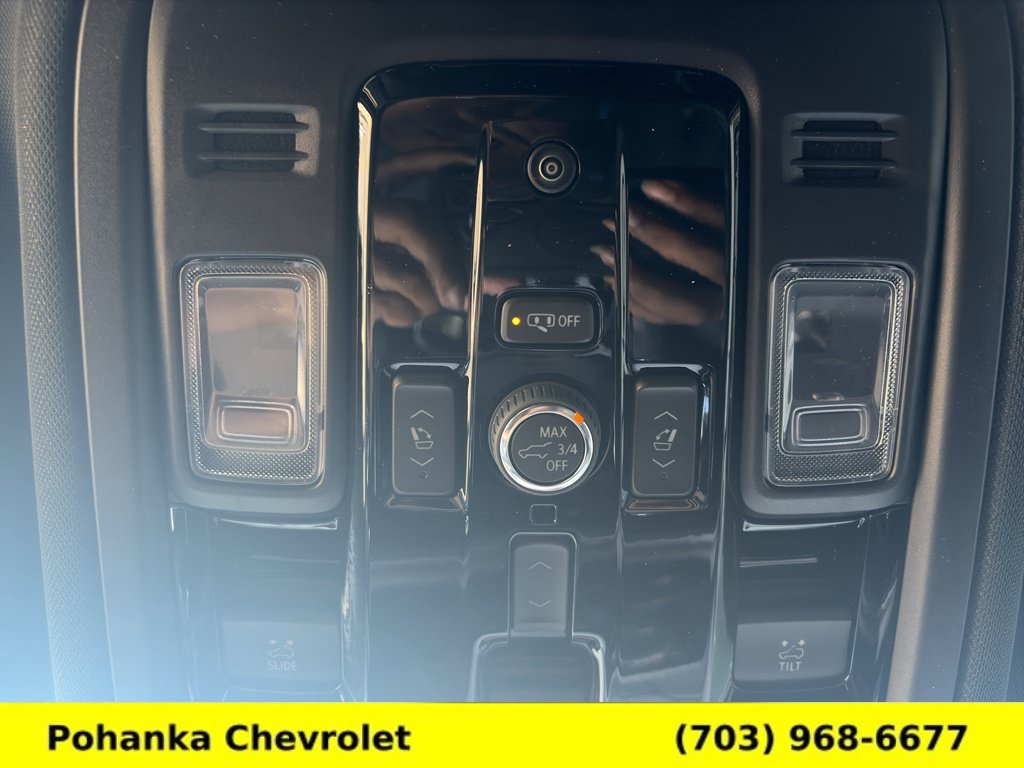 New 2026 Chevrolet Suburban High Country w/ Sun And Tow Package AWD/4WD image 18