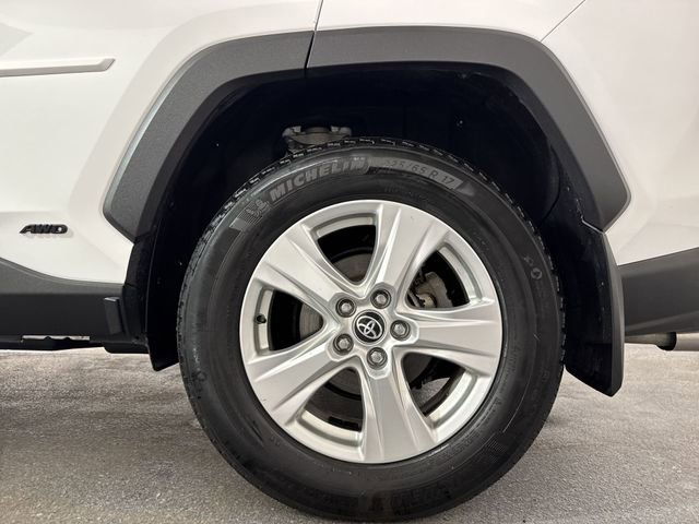 Used 2021 Toyota RAV4 XLE image 5