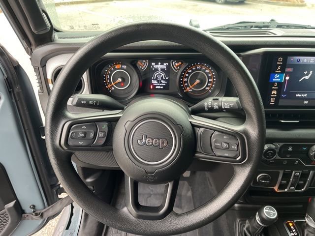 Used 2025 Jeep Wrangler Sport image 17