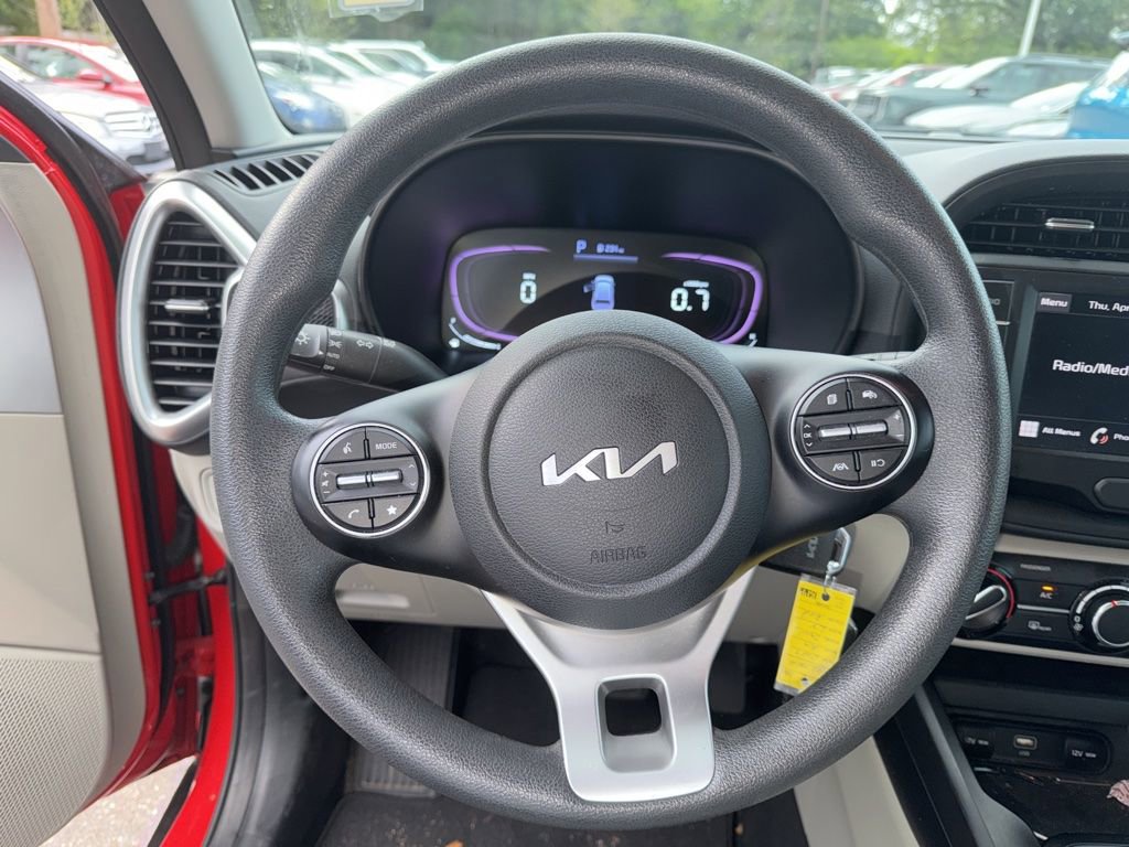 Certified 2023 Kia Soul LX FWD image 12
