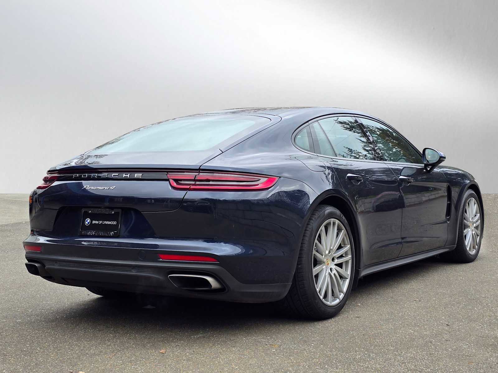 Used 2020 Porsche Panamera 4 AWD/4WD image 3