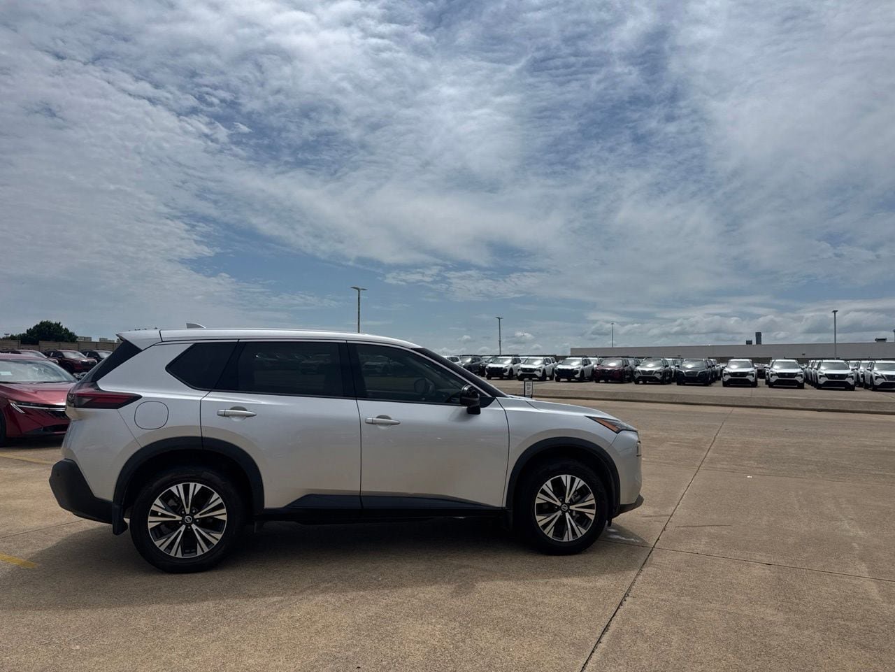 Certified 2021 Nissan Rogue SV FWD image 24