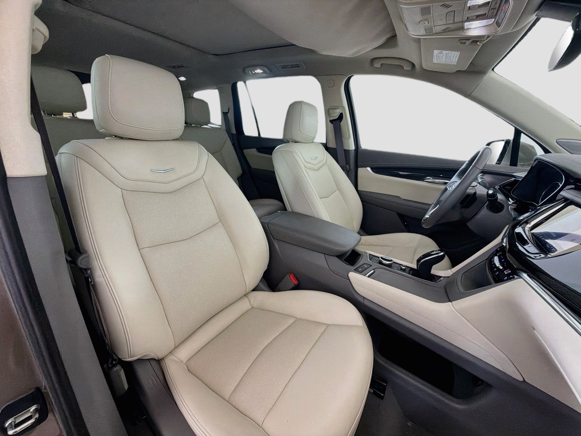 Used 2023 Cadillac XT6 Premium Luxury FWD image 18