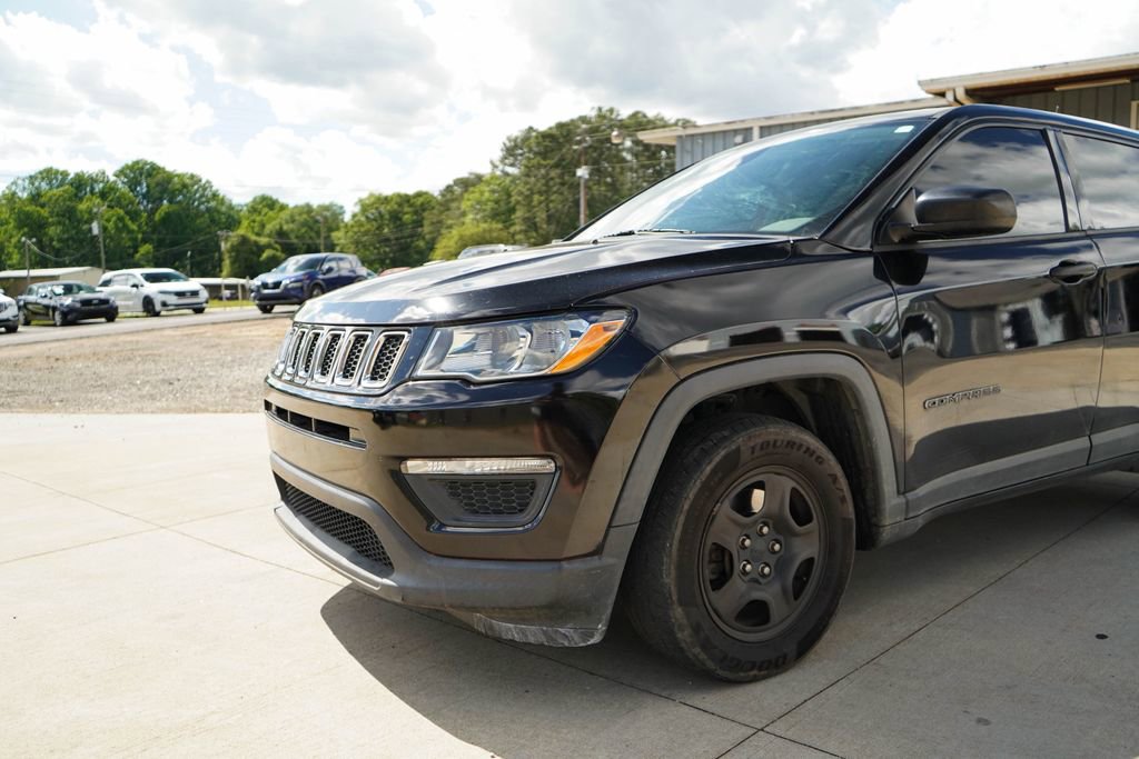 Used 2018 Jeep Compass Sport FWD image 17