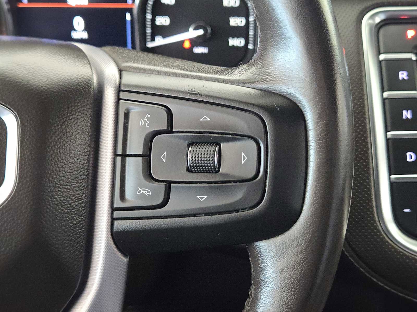 Used 2021 GMC Yukon SLT w/ Rear Media and Nav Package image 27
