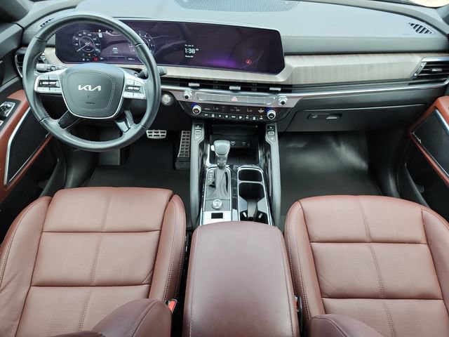 Certified 2024 Kia Telluride SX w/ Towing Package FWD image 14