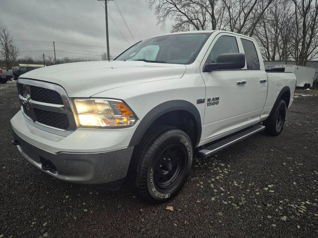 Used 2016 RAM 1500 Classic SLT image 3