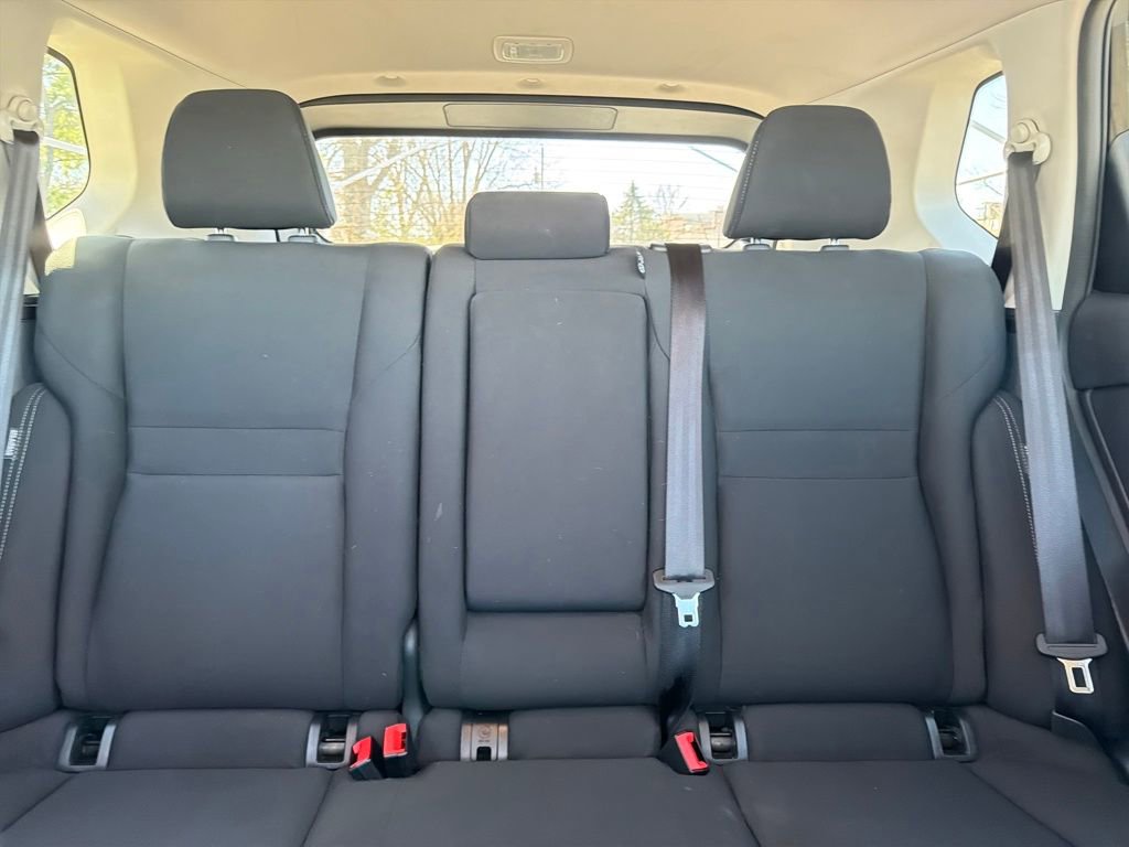 Certified 2025 Nissan Rogue S image 35