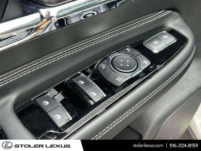 Used 2024 Lincoln Corsair AWD w/ Equipment Group 101A image 22