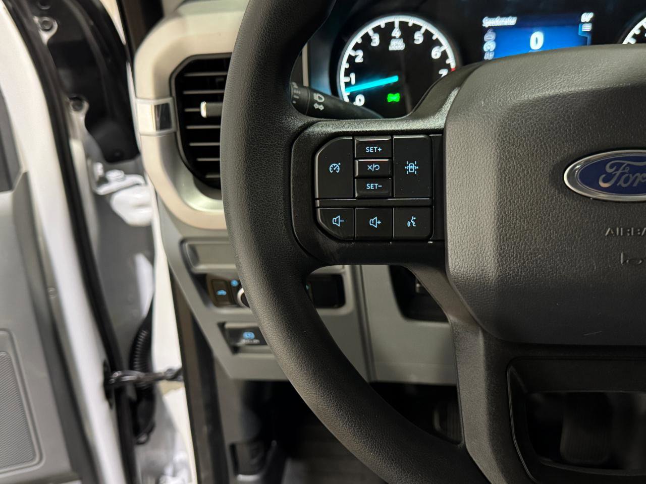 Used 2023 Ford F150 XL image 22