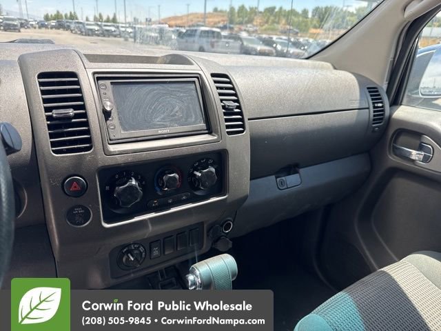 Used 2006 Nissan Frontier NISMO w/ (J01) Sunroof Pkg AWD/4WD image 9