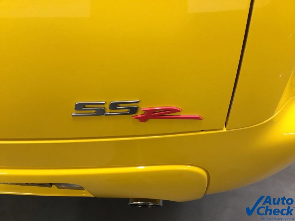 Used 2003 Chevrolet SSR w/ Preferred Equipment Group RWD image 25