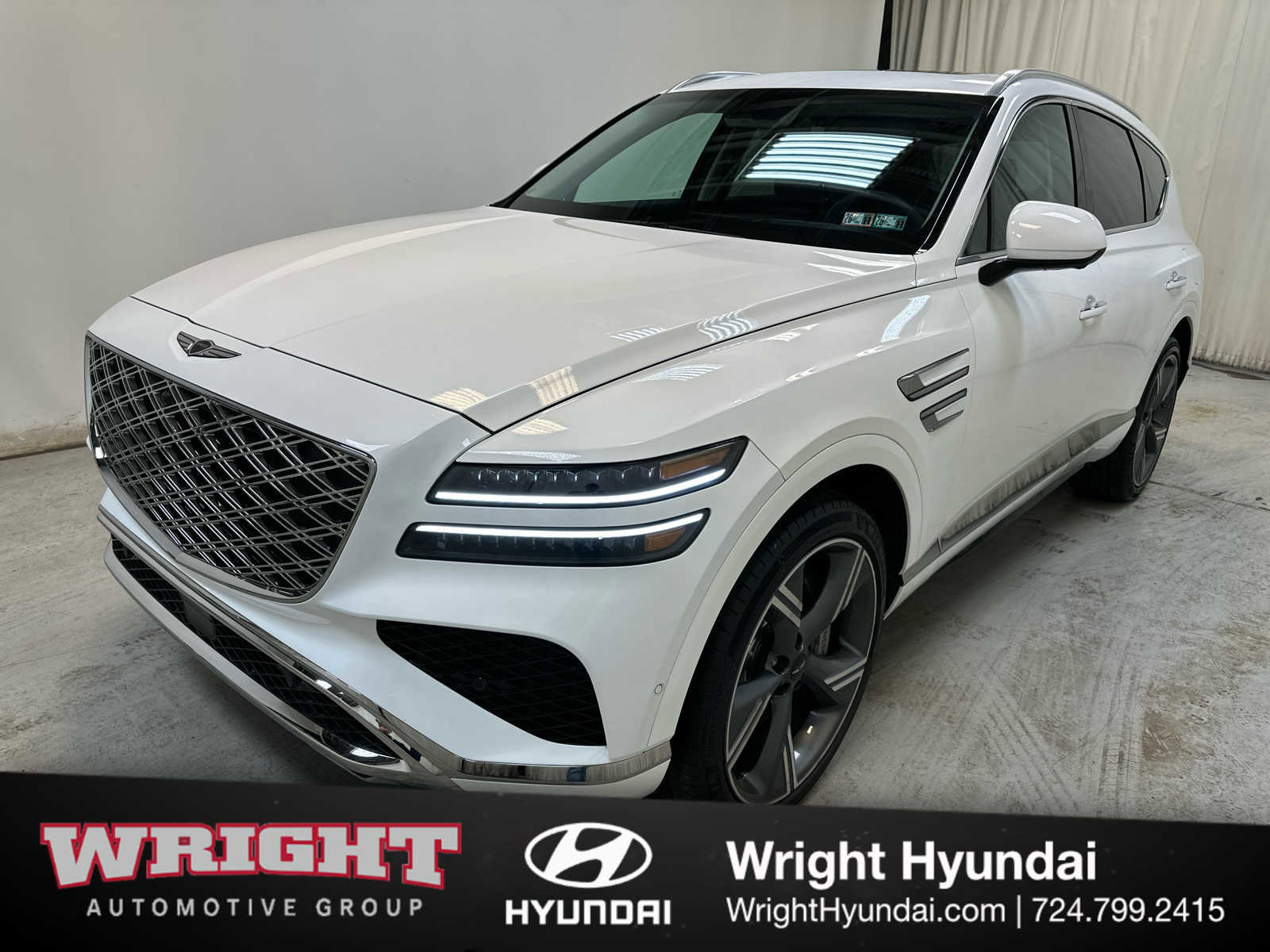 Used 2025 Genesis GV80 2.5T Prestige image 3