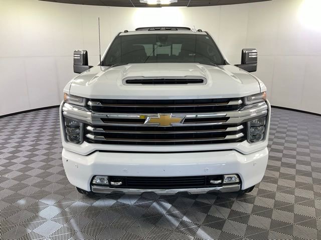 Used 2022 Chevrolet Silverado 2500 High Country image 2