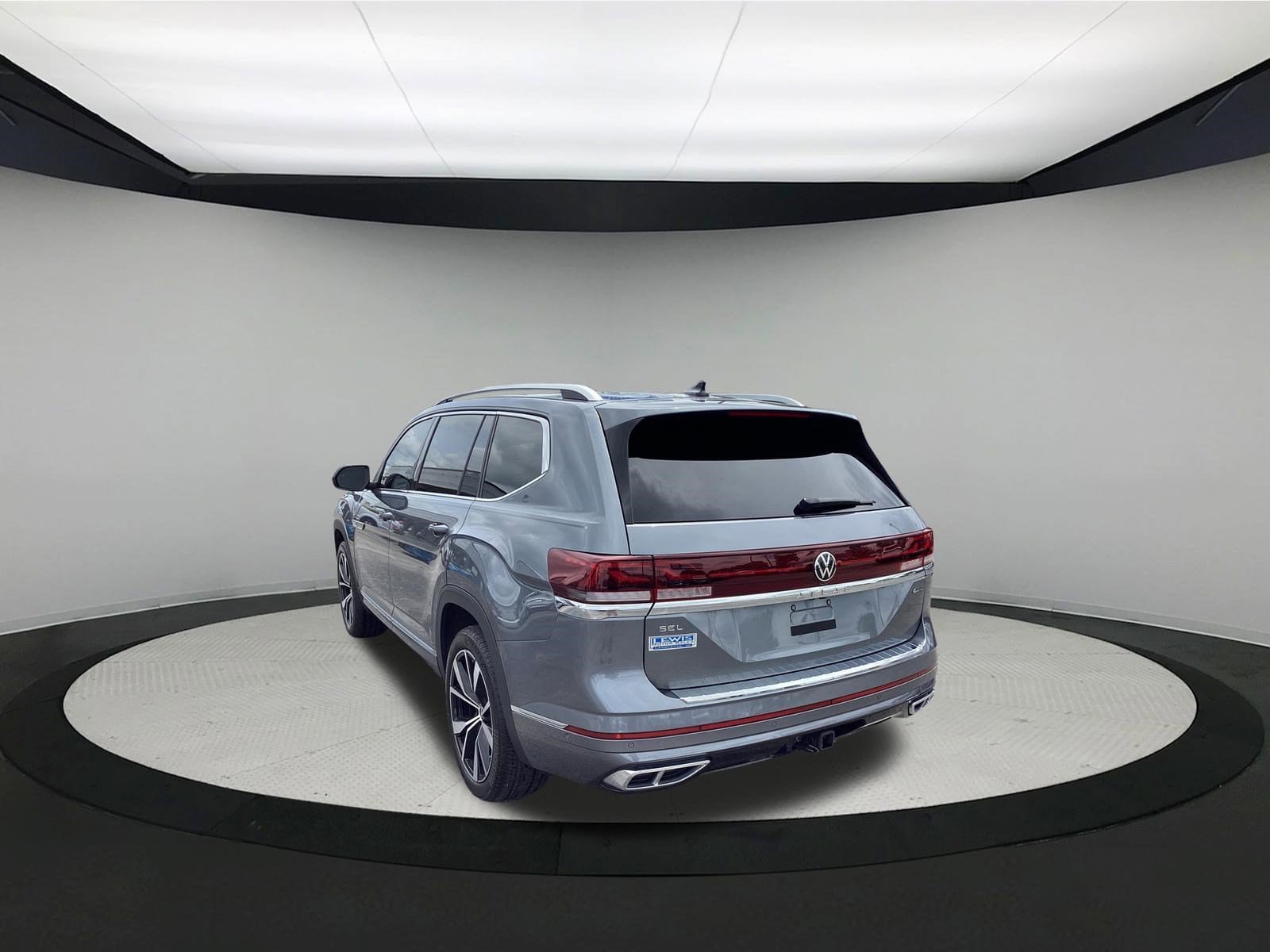 Used 2024 Volkswagen Atlas SEL Premium R-Line AWD/4WD image 6
